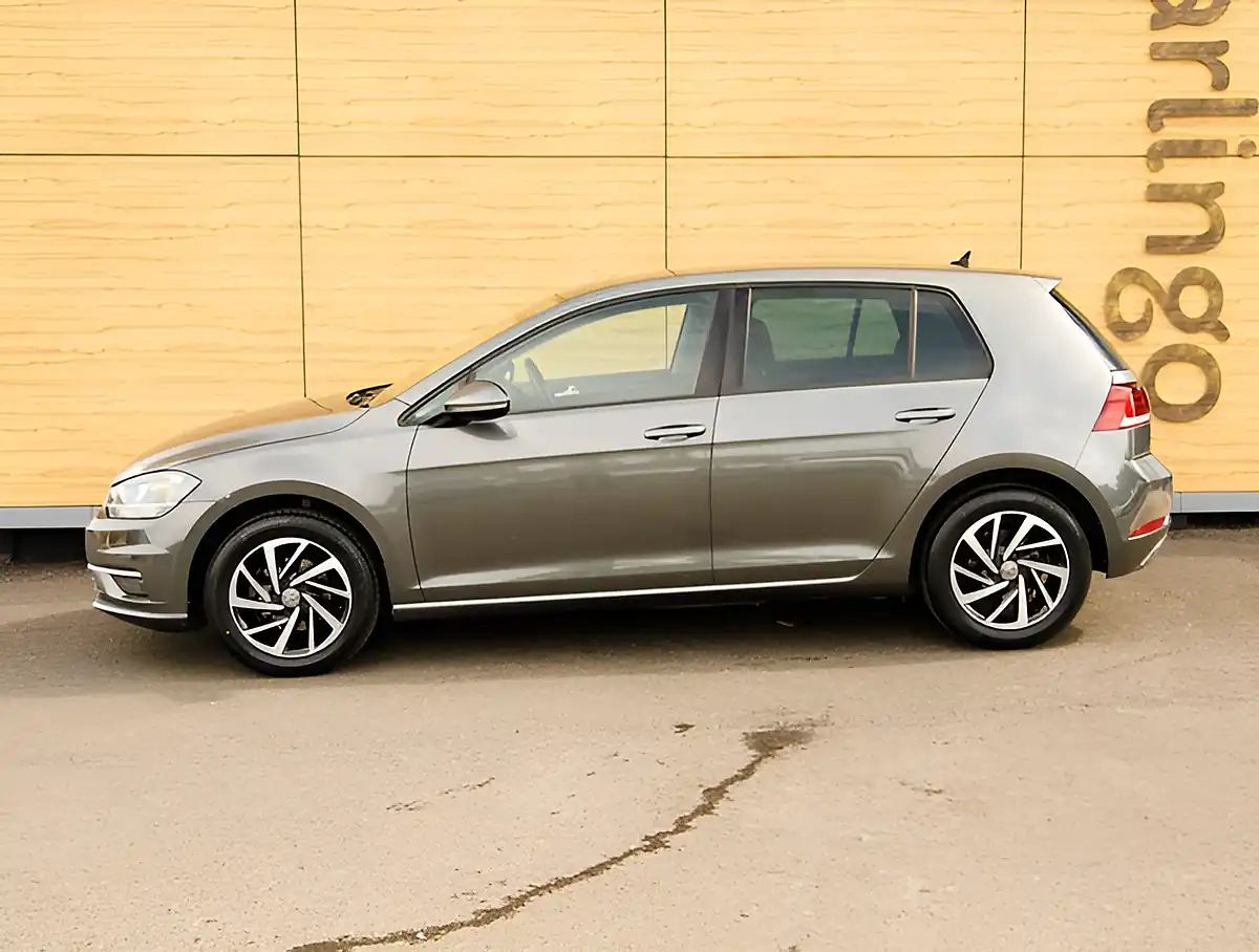 Used 2026 Volkswagen Golf Match Grey - Interior and Exterior details 9