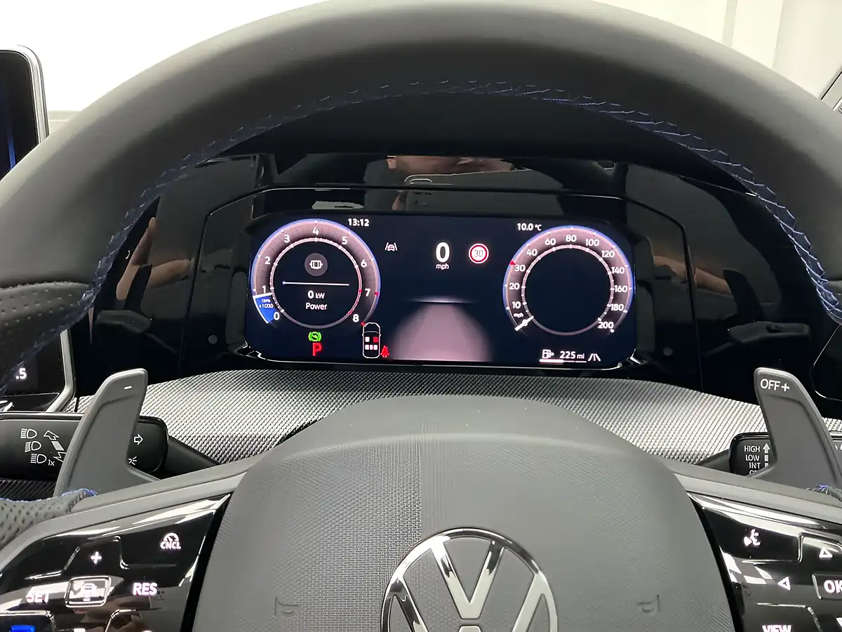 Used 2026 Volkswagen Golf R Black Edition Grenadilla Black - Interior and Exterior details 17