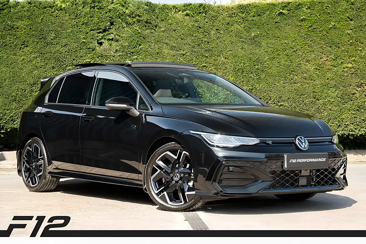 Used 2026 Volkswagen Golf R-Line Black - Front View