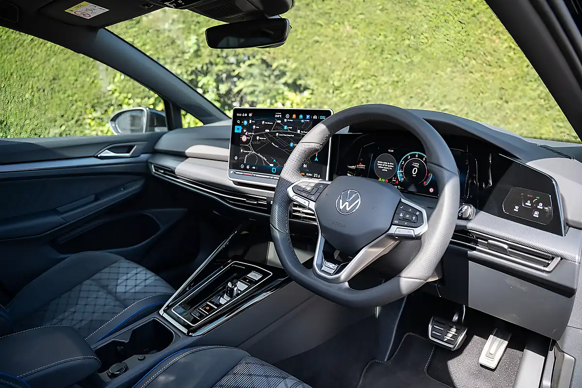 Used 2026 Volkswagen Golf R-Line Black - Interior and Exterior details 16