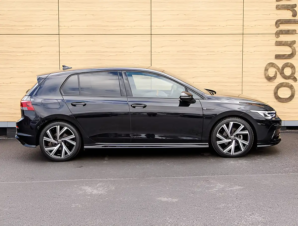 Used 2026 Volkswagen Golf R-Line Black - Interior and Exterior details 8