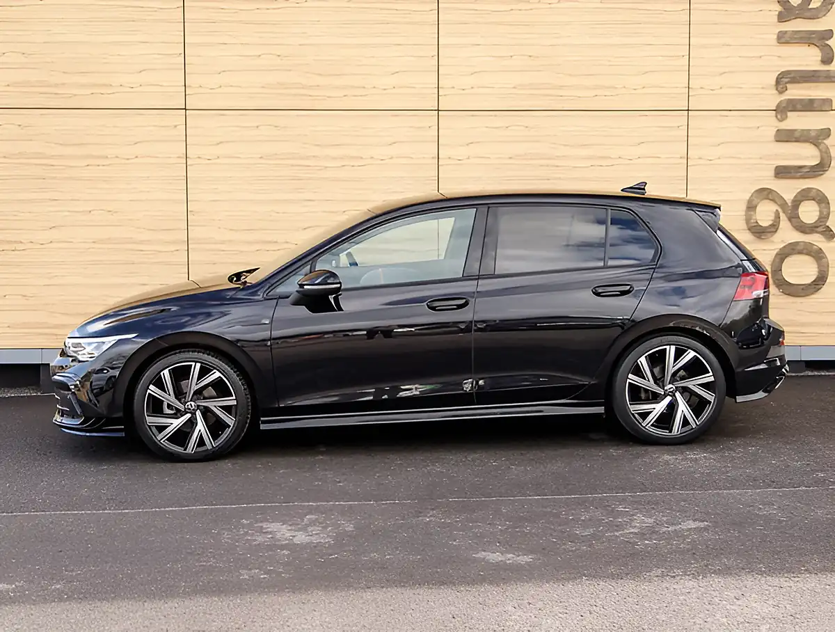 Used 2026 Volkswagen Golf R-Line Black - Interior and Exterior details 9