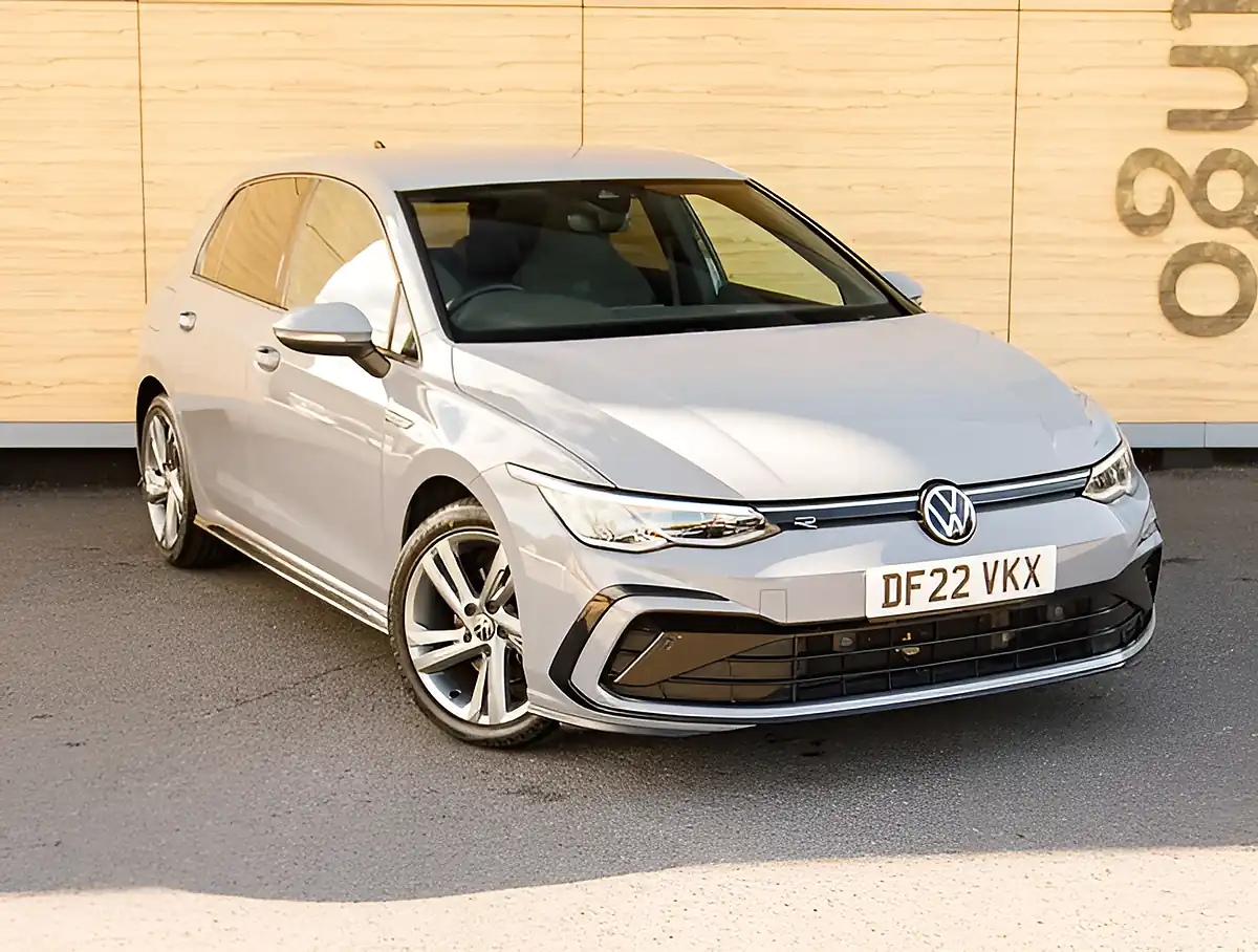 Used 2026 Volkswagen Golf R-Line Grey - Front View