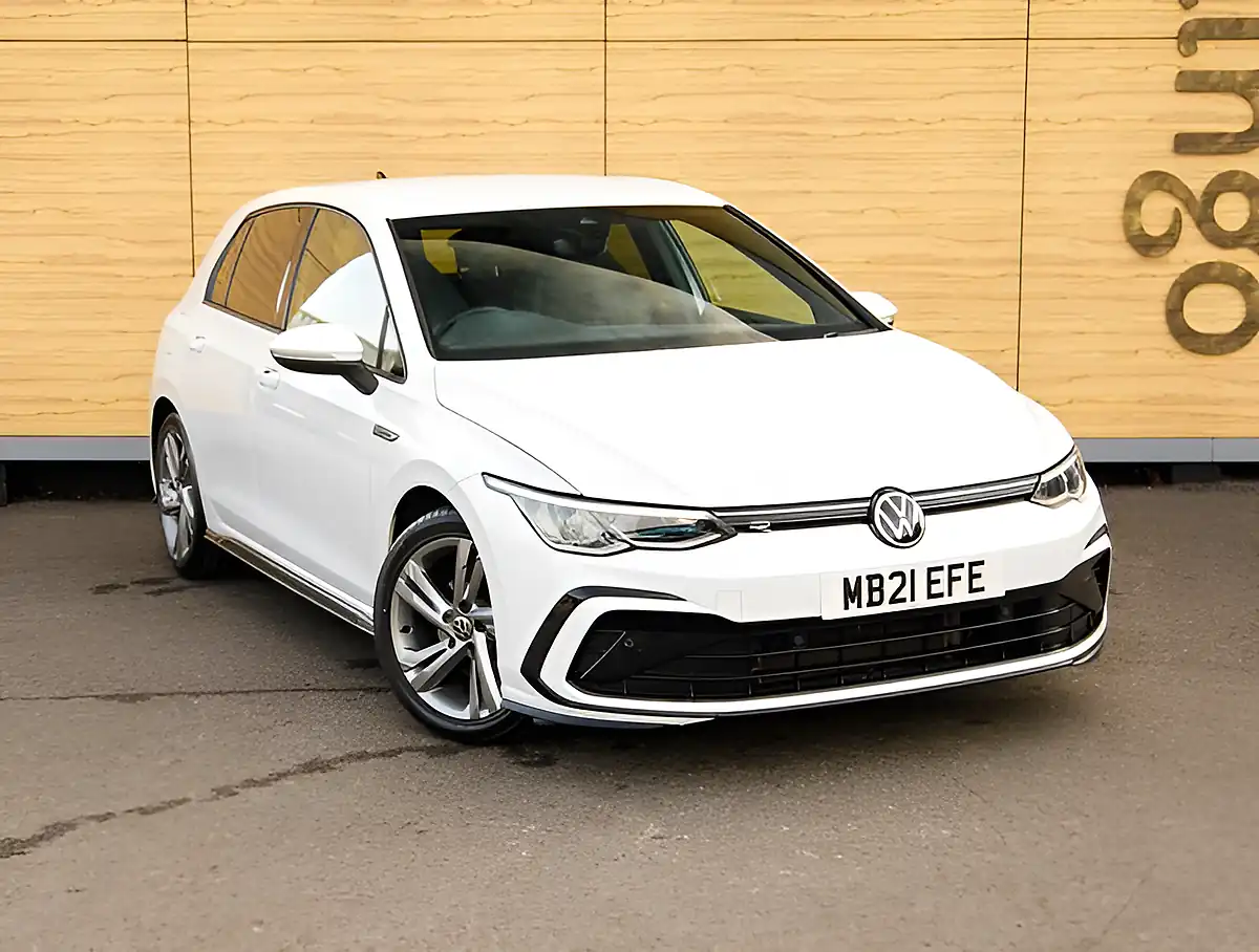 Used 2026 Volkswagen Golf R-Line White - Front View