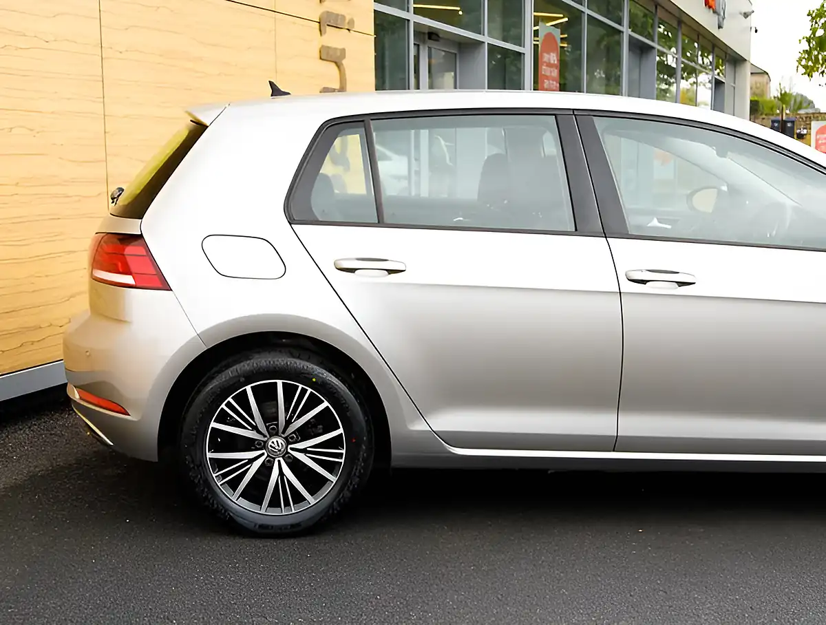 Used 2026 Volkswagen Golf Se Navigation Silver - Interior and Exterior details 7