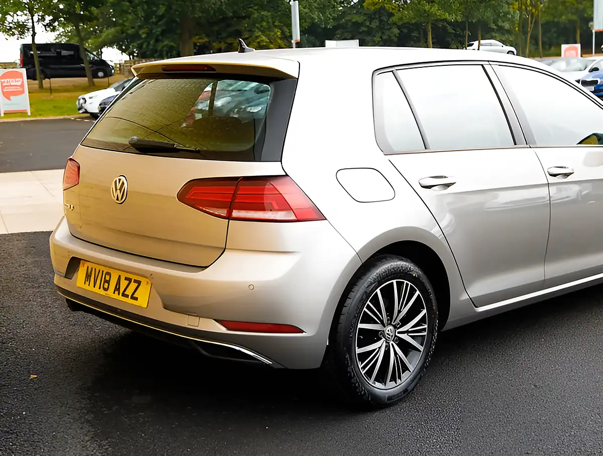 Used 2026 Volkswagen Golf Se Navigation Silver - Interior and Exterior details 8