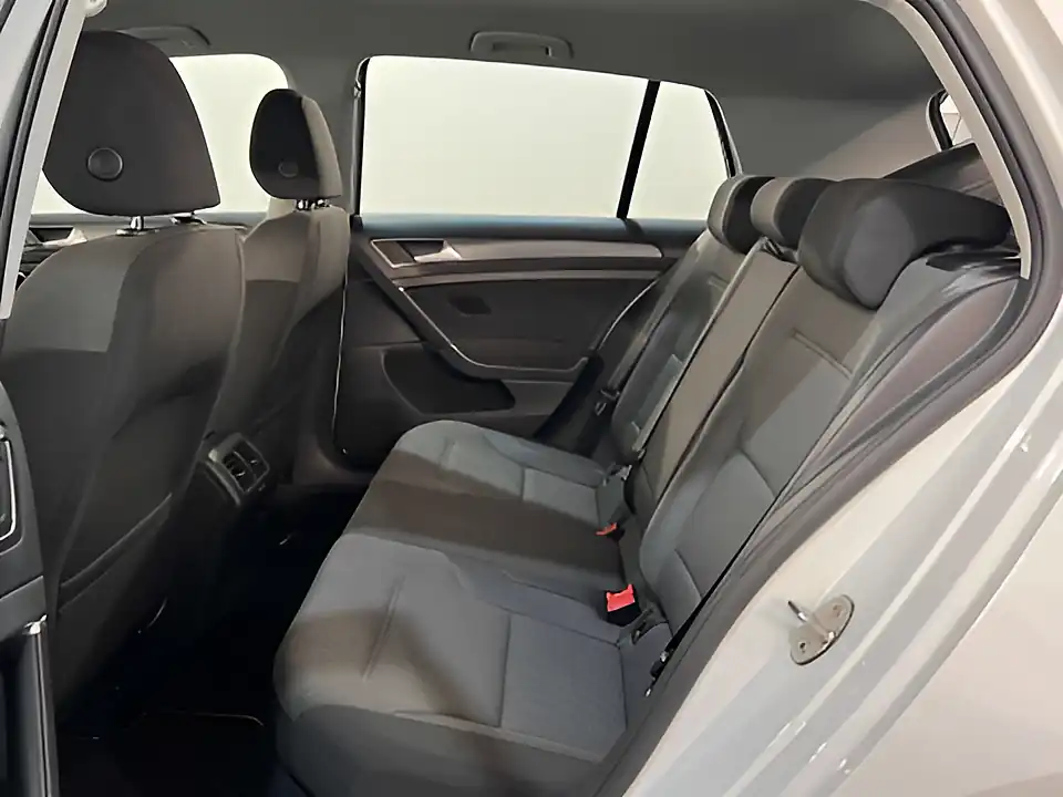 Used 2026 Volkswagen Golf Se White - Interior and Exterior details 11