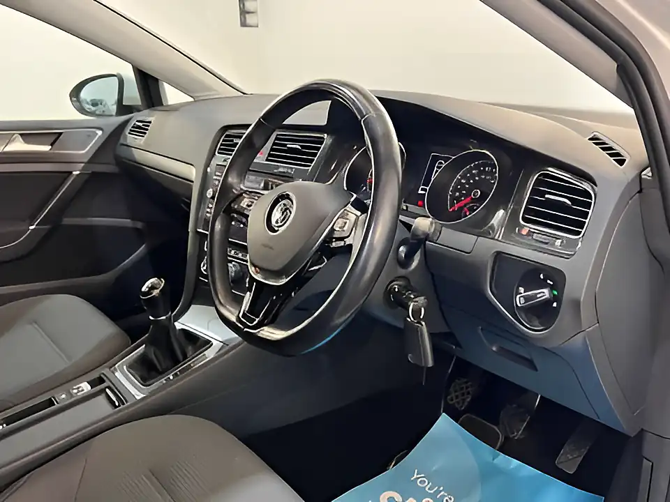 Used 2026 Volkswagen Golf Se White - Interior and Exterior details 14