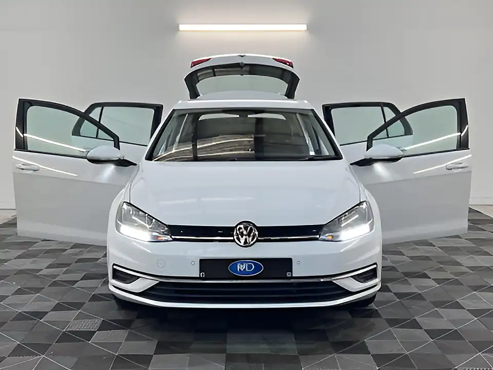 Used 2026 Volkswagen Golf Se White - Interior and Exterior details 15