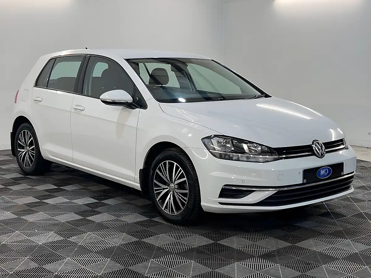 Used 2026 Volkswagen Golf Se White - Interior and Exterior details 20