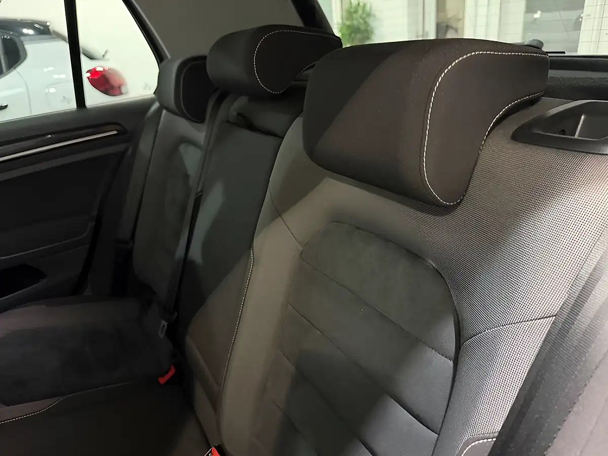 Used 2026 Volkswagen Golf Silver - Interior and Exterior details 18