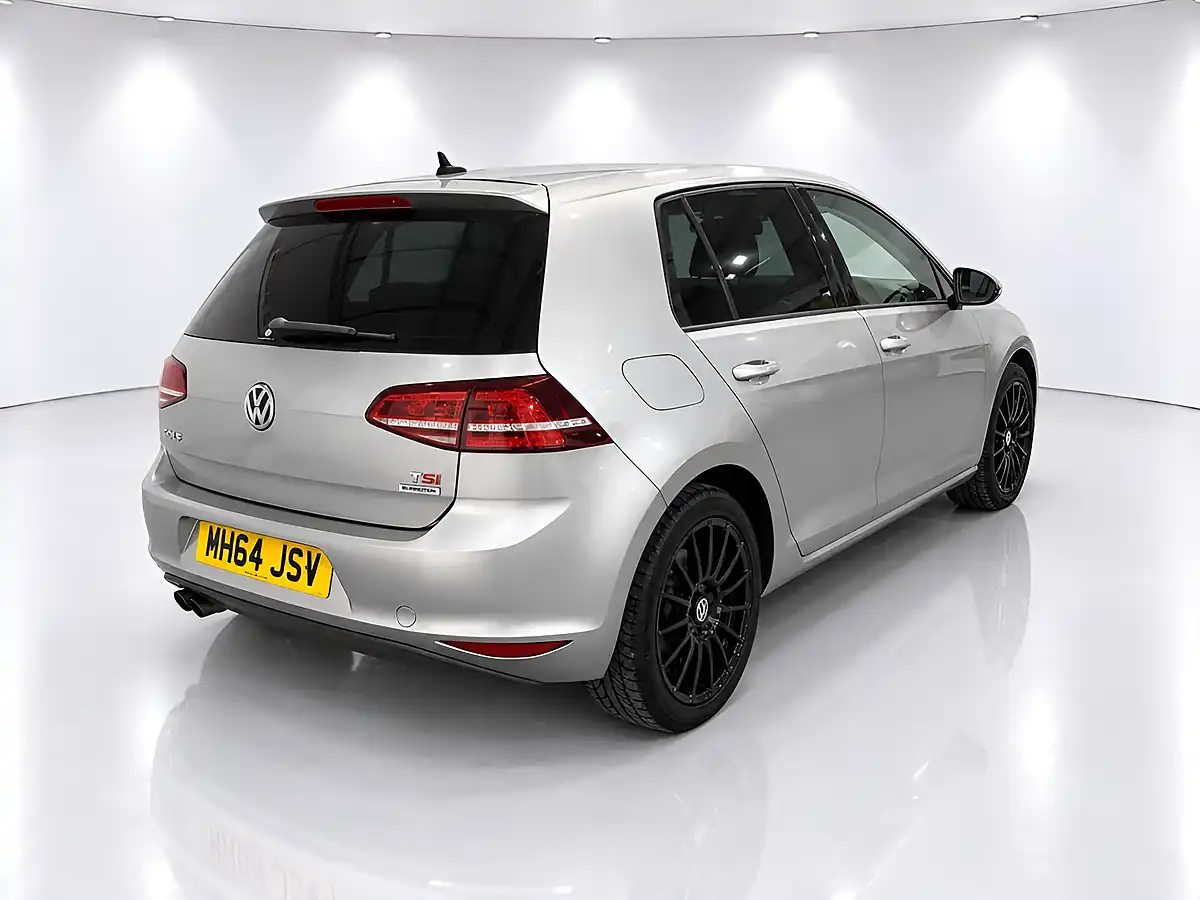 Used 2026 Volkswagen Golf Silver - Interior and Exterior details 6