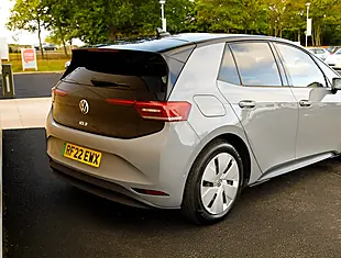 Used 2026 Volkswagen ID.3 Pro Performance Family Grey - Interior and Exterior details 7