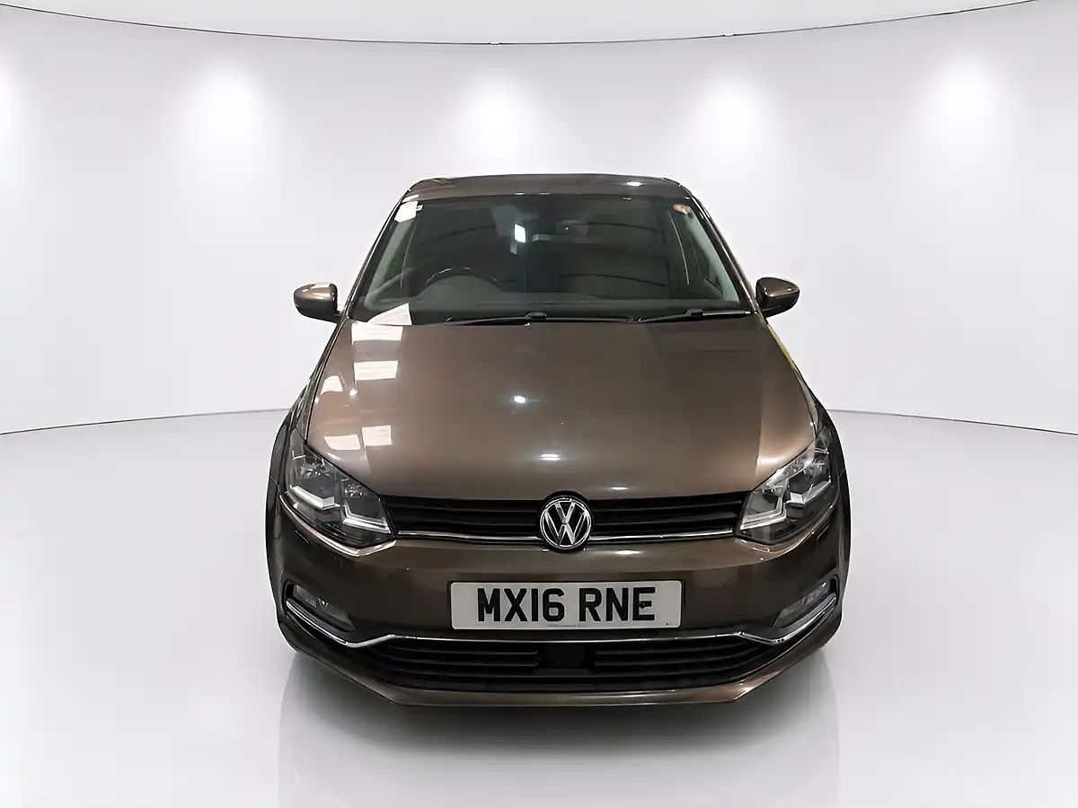 Used 2026 Volkswagen Polo Comfortline Brown - Interior and Exterior details 3