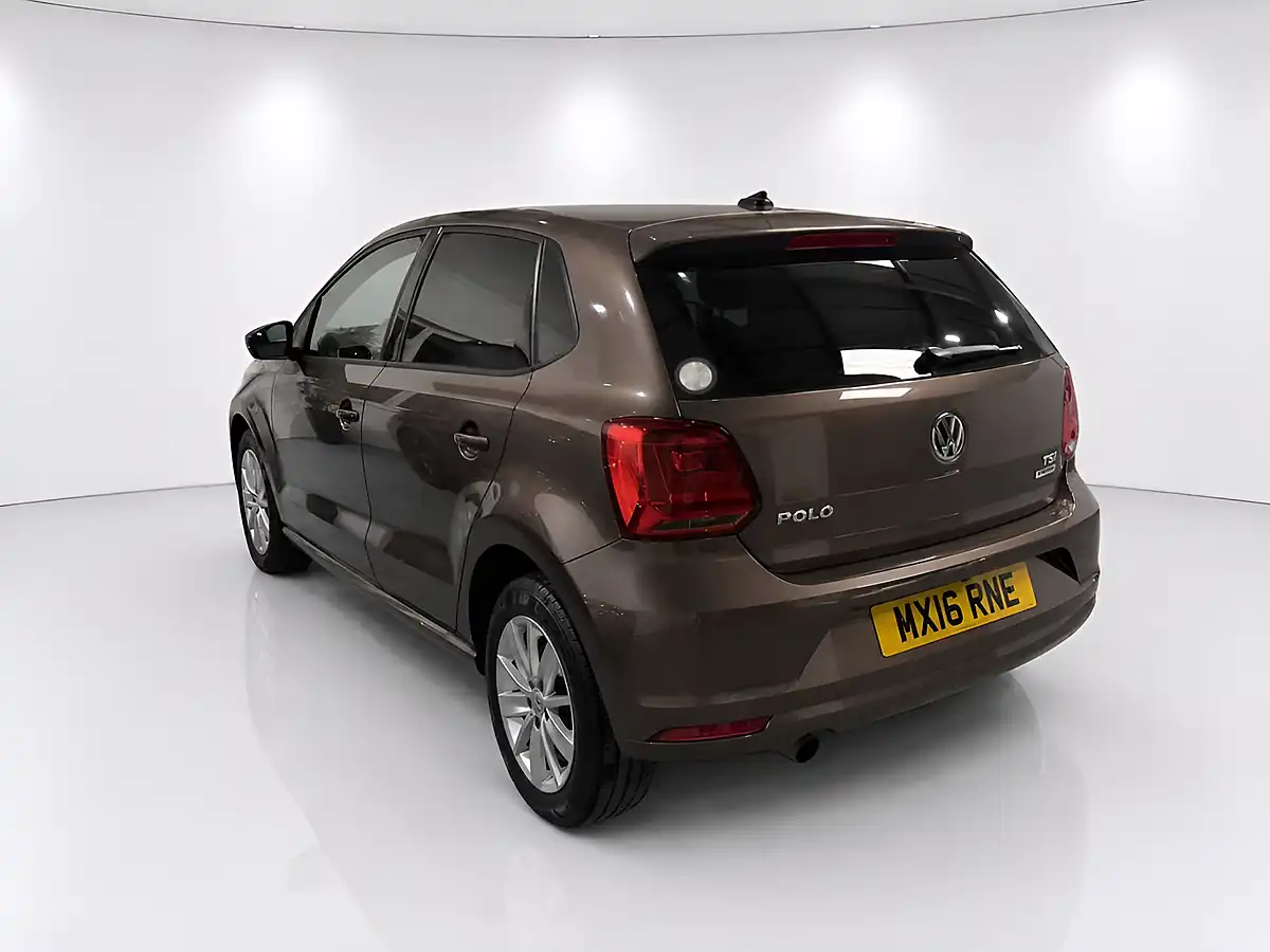 Used 2026 Volkswagen Polo Comfortline Brown - Interior and Exterior details 6