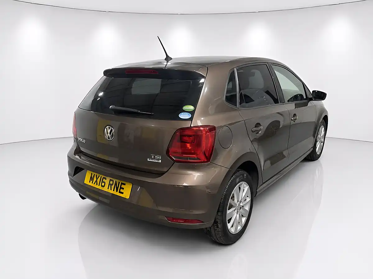 Used 2026 Volkswagen Polo Comfortline Brown - Interior and Exterior details 8