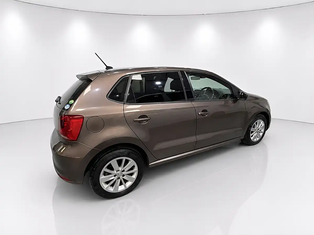 Used 2026 Volkswagen Polo Comfortline Brown - Interior and Exterior details 9