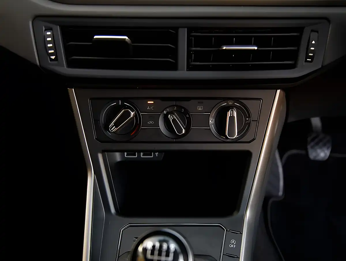 Used 2026 Volkswagen Polo Match Grey - Interior and Exterior details 19