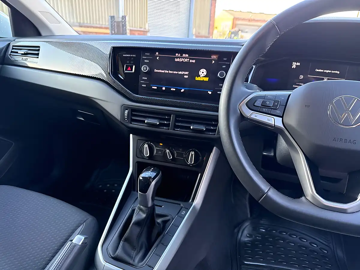 Used 2026 Volkswagen Polo Match Pure White - Interior and Exterior details 15