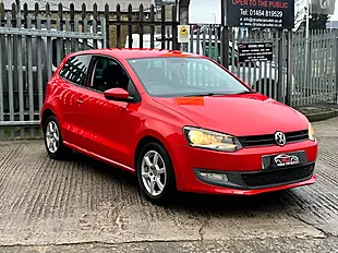 Used 2026 Volkswagen Polo Moda a/C Red - Interior and Exterior details 4