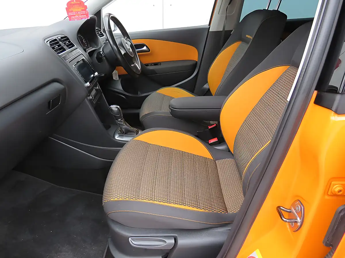 Used 2026 Volkswagen Polo Orange - Interior and Exterior details 9