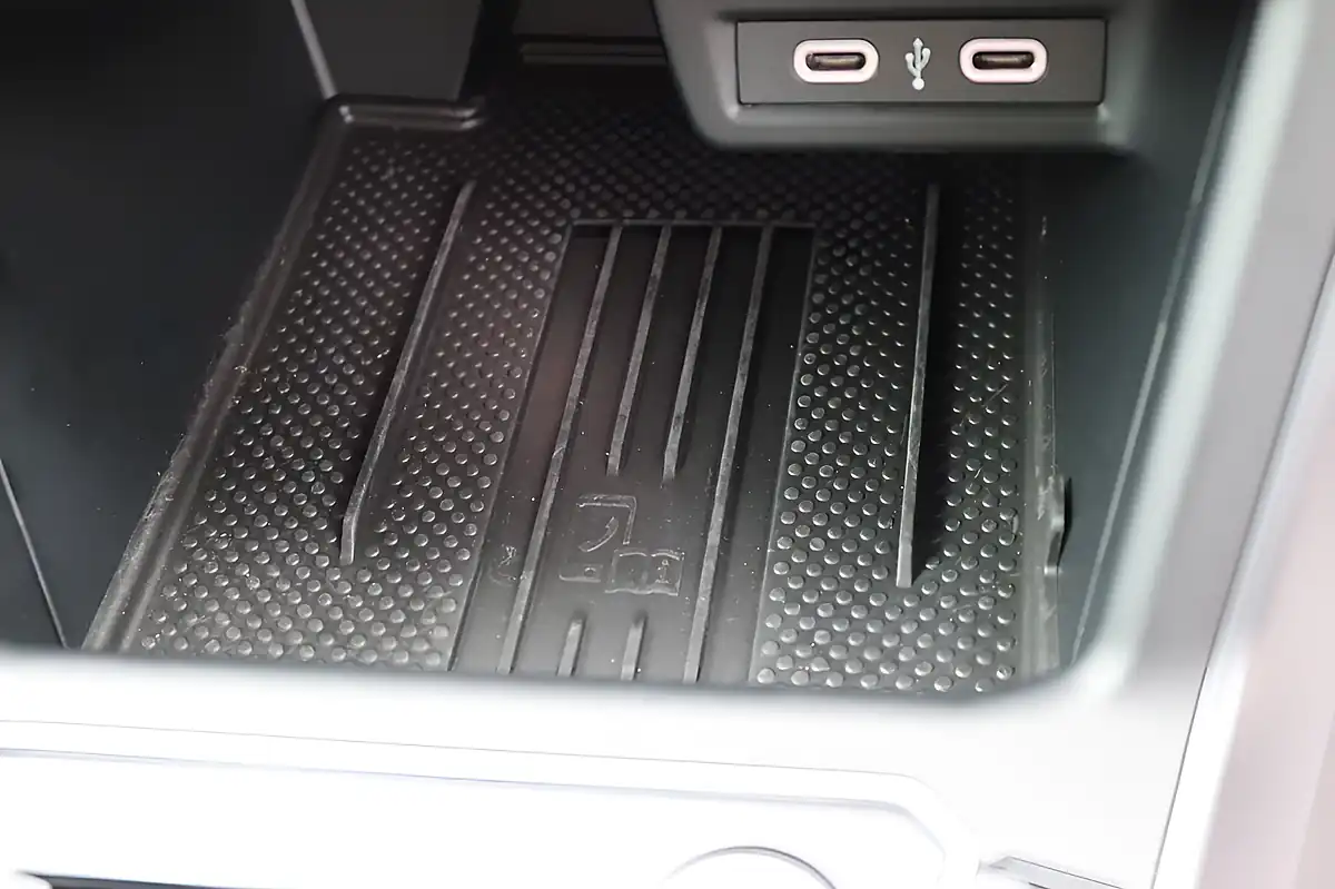 Used 2026 Volkswagen Polo R-Line Grey - Interior and Exterior details 14