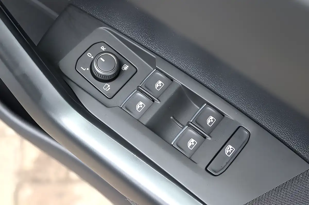 Used 2026 Volkswagen Polo R-Line Grey - Interior and Exterior details 15