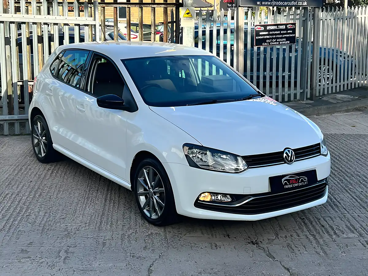 Used 2026 Volkswagen Polo Se Design White - Interior and Exterior details 5