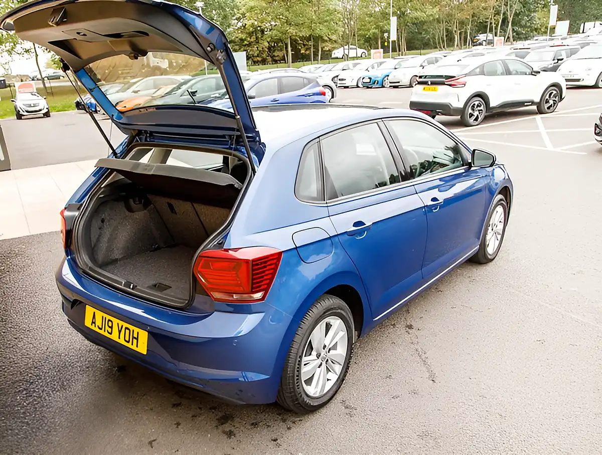 Used 2026 Volkswagen Polo Se Evo Blue - Interior and Exterior details 20