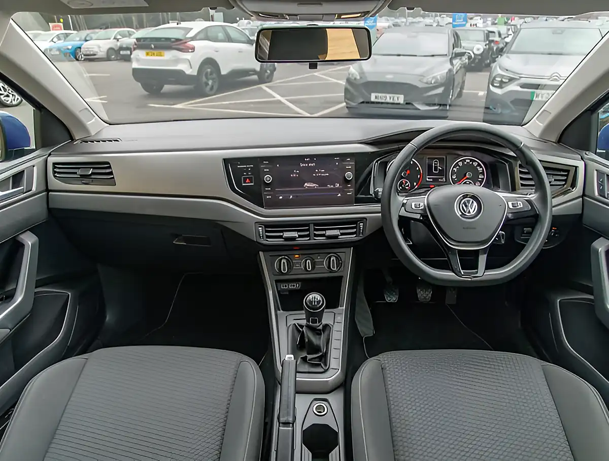 Used 2026 Volkswagen Polo Se Evo Blue - Interior and Exterior details 3