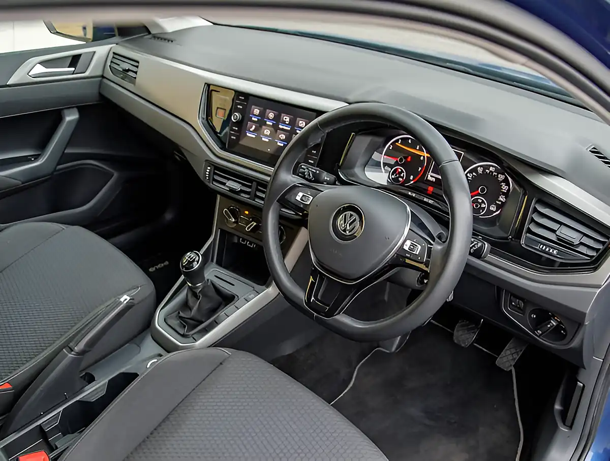 Used 2026 Volkswagen Polo Se Evo Blue - Interior and Exterior details 4