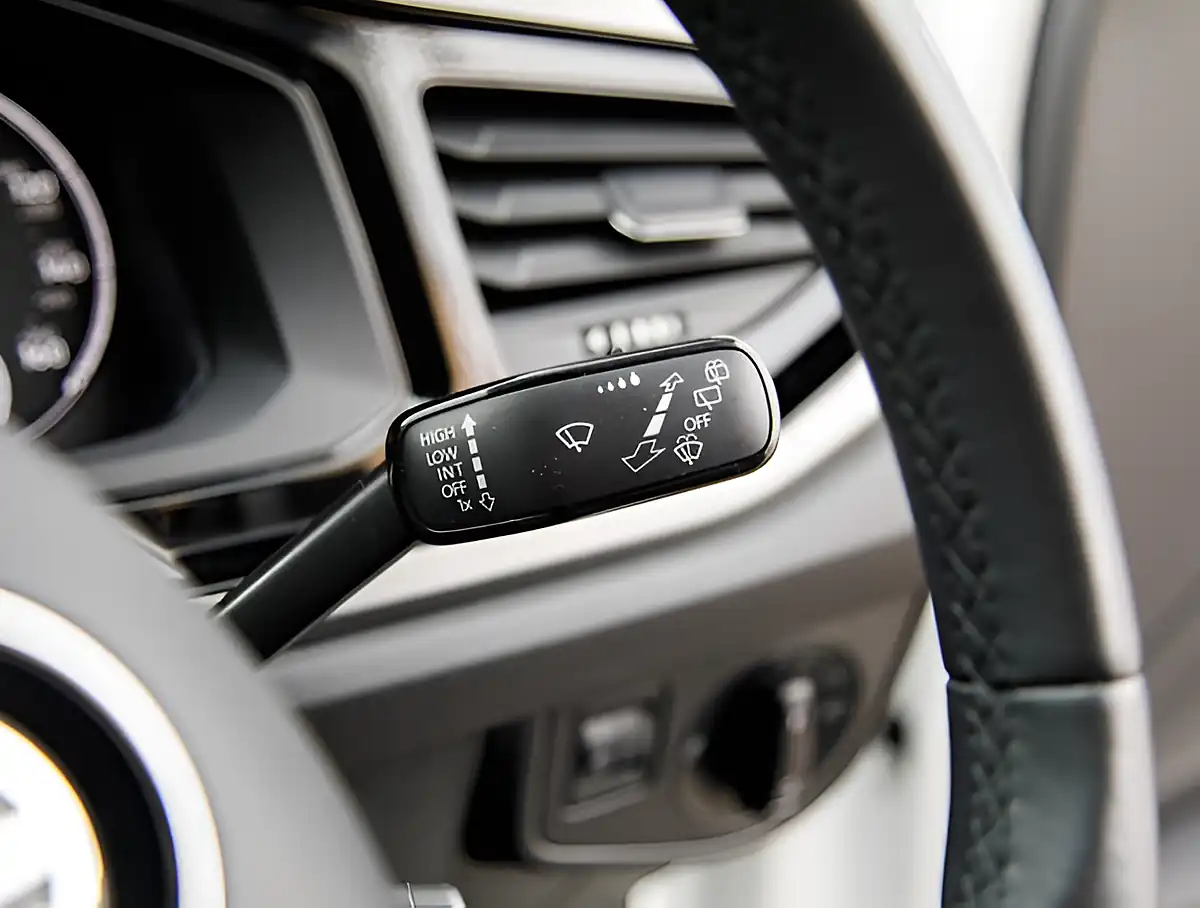 Used 2026 Volkswagen Polo Se Evo White - Interior and Exterior details 11