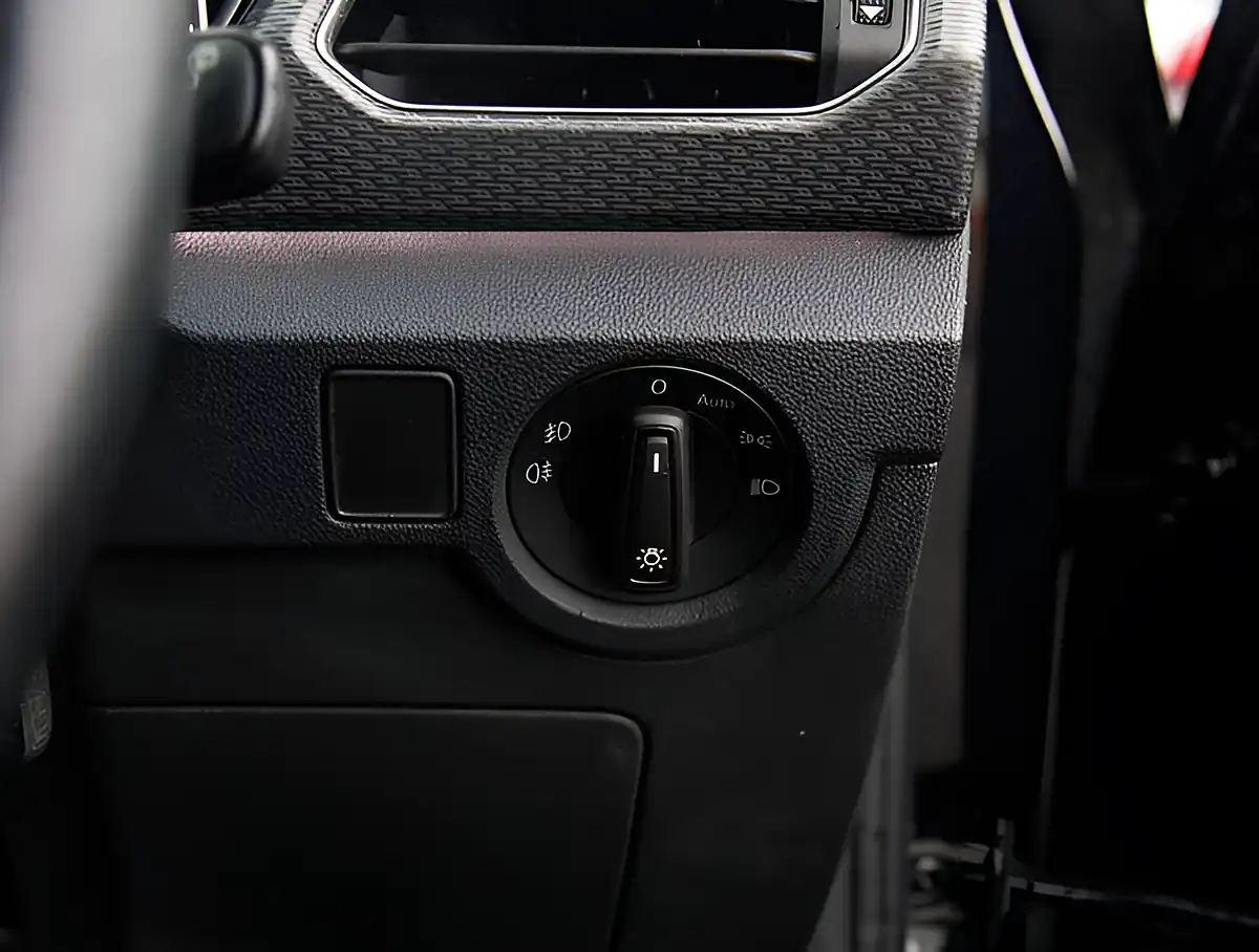 Used 2026 Volkswagen T-Cross R-Line Black - Interior and Exterior details 12