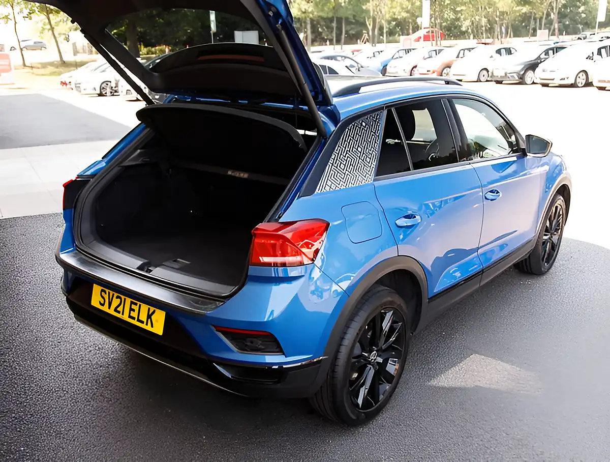 Used 2026 Volkswagen T-Roc Black Edition Blue - Interior and Exterior details 20