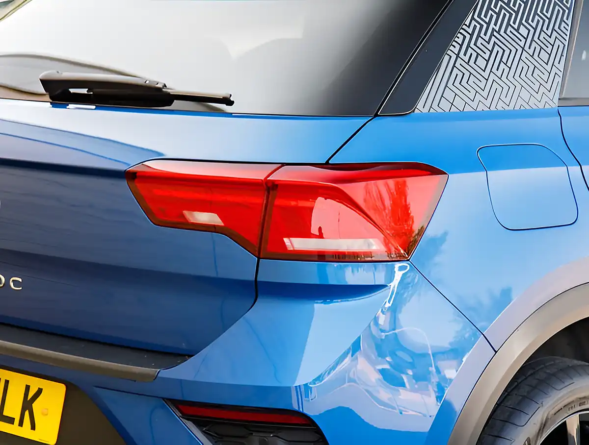 Used 2026 Volkswagen T-Roc Black Edition Blue - Interior and Exterior details 9
