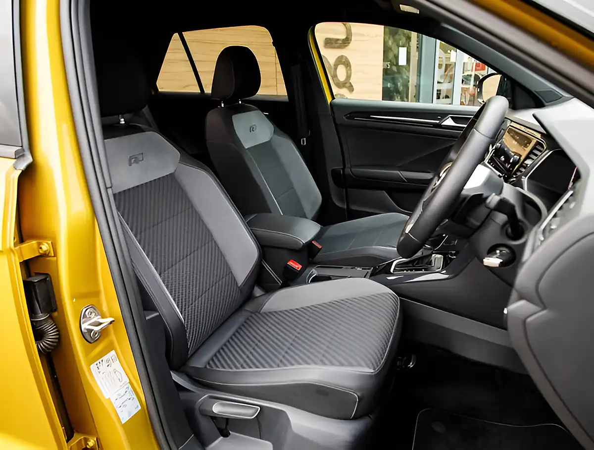 Used 2026 Volkswagen T-Roc R-Line Yellow - Interior and Exterior details 17