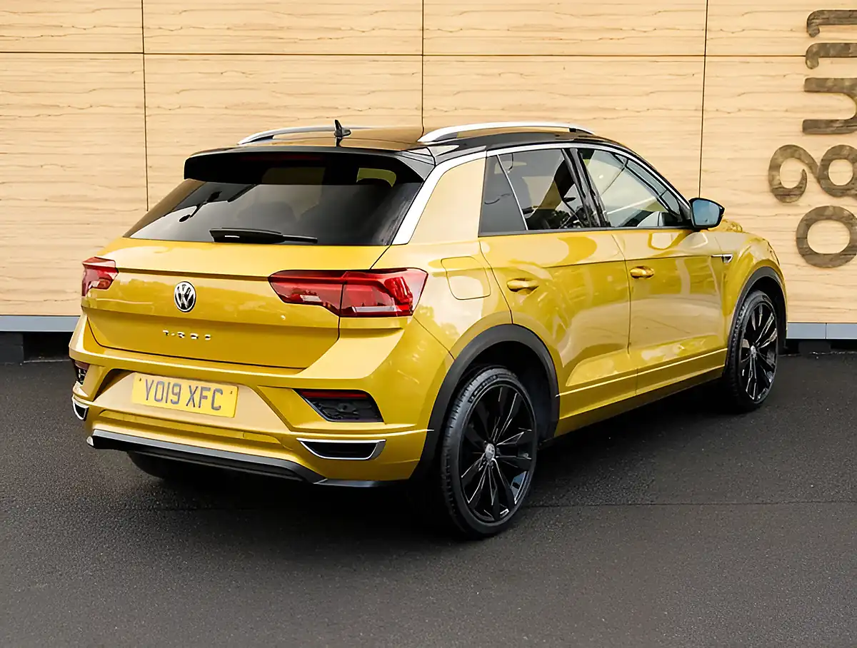 Used 2026 Volkswagen T-Roc R-Line Yellow - Interior and Exterior details 2