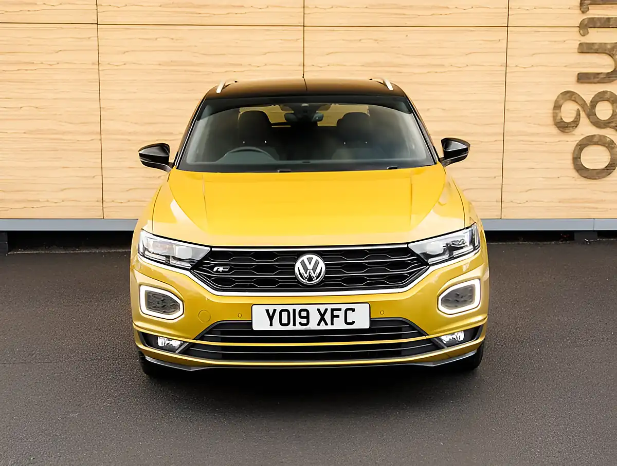 Used 2026 Volkswagen T-Roc R-Line Yellow - Interior and Exterior details 5