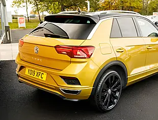 Used 2026 Volkswagen T-Roc R-Line Yellow - Interior and Exterior details 8