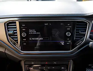 Used 2026 Volkswagen T-Roc Se Yellow - Interior and Exterior details 15