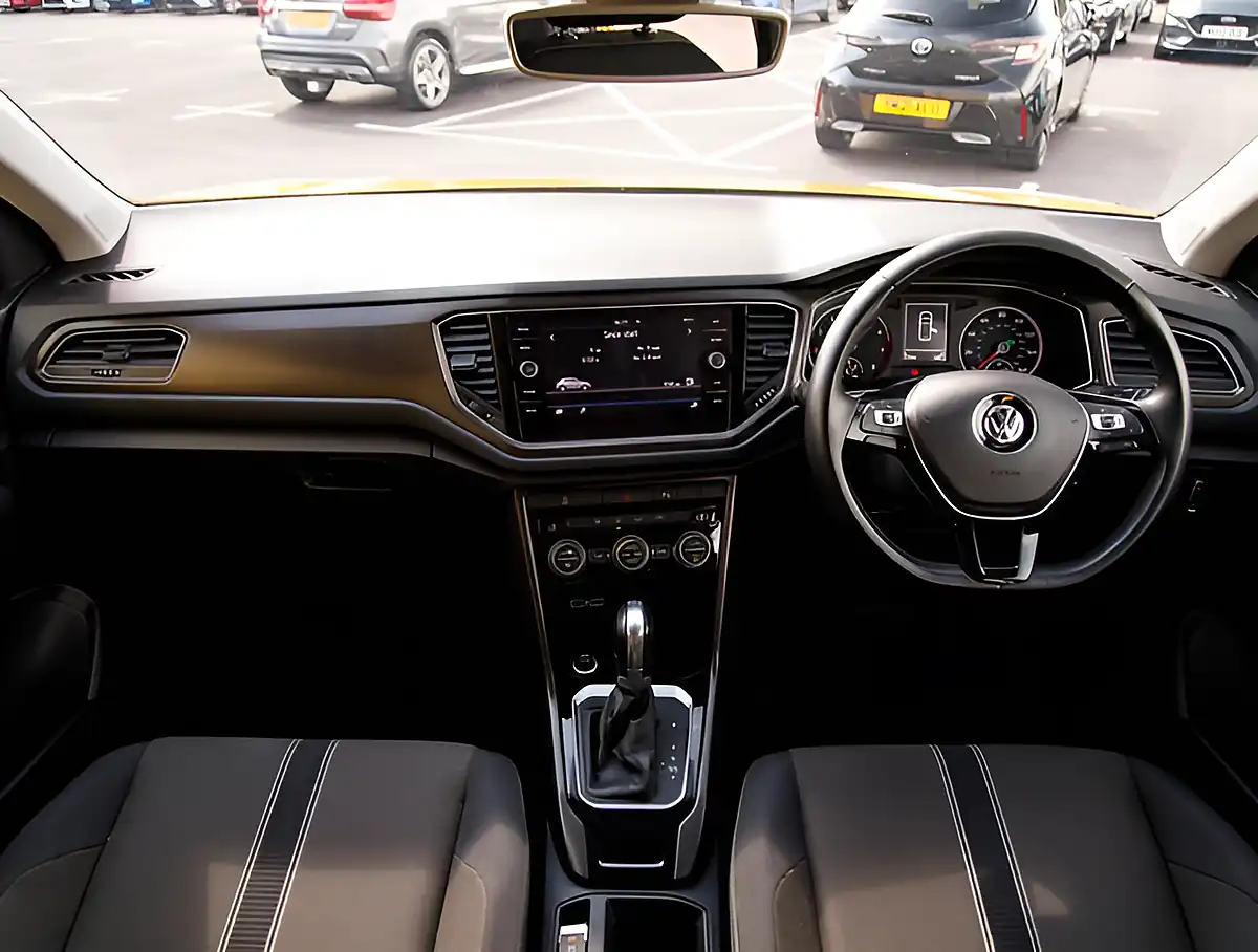 Used 2026 Volkswagen T-Roc Se Yellow - Interior and Exterior details 3