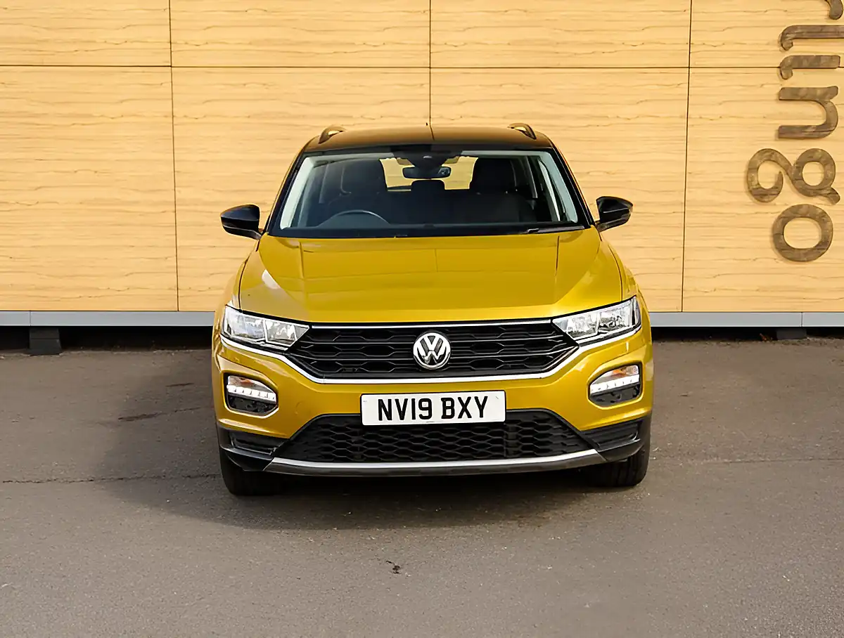 Used 2026 Volkswagen T-Roc Se Yellow - Interior and Exterior details 5