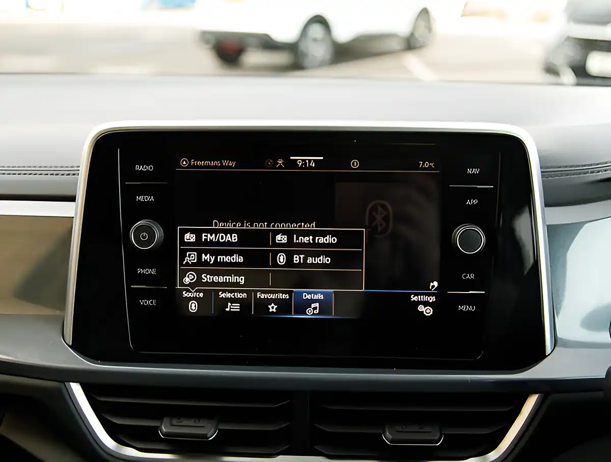 Used 2026 Volkswagen T-Roc Style Blue - Interior and Exterior details 13