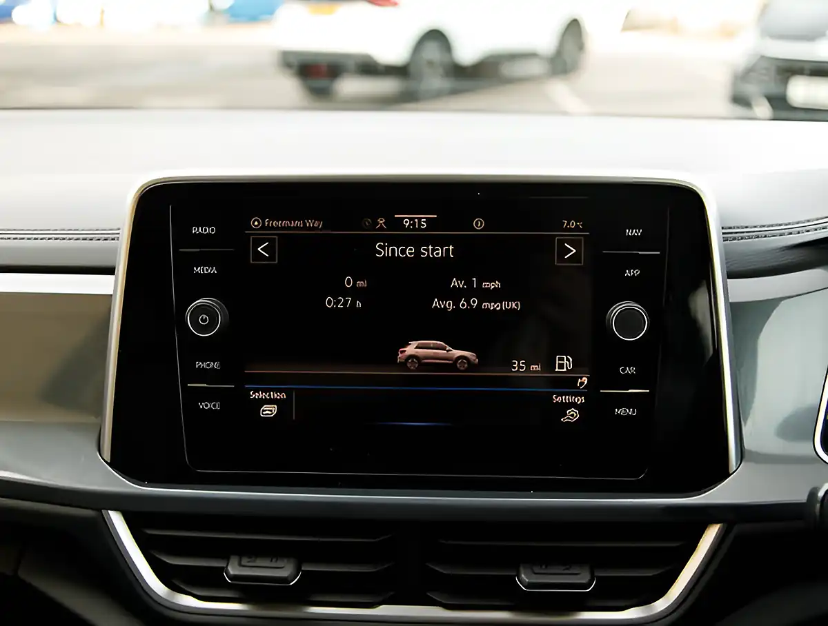Used 2026 Volkswagen T-Roc Style Blue - Interior and Exterior details 15
