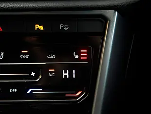 Used 2026 Volkswagen T-Roc Style Blue - Interior and Exterior details 19
