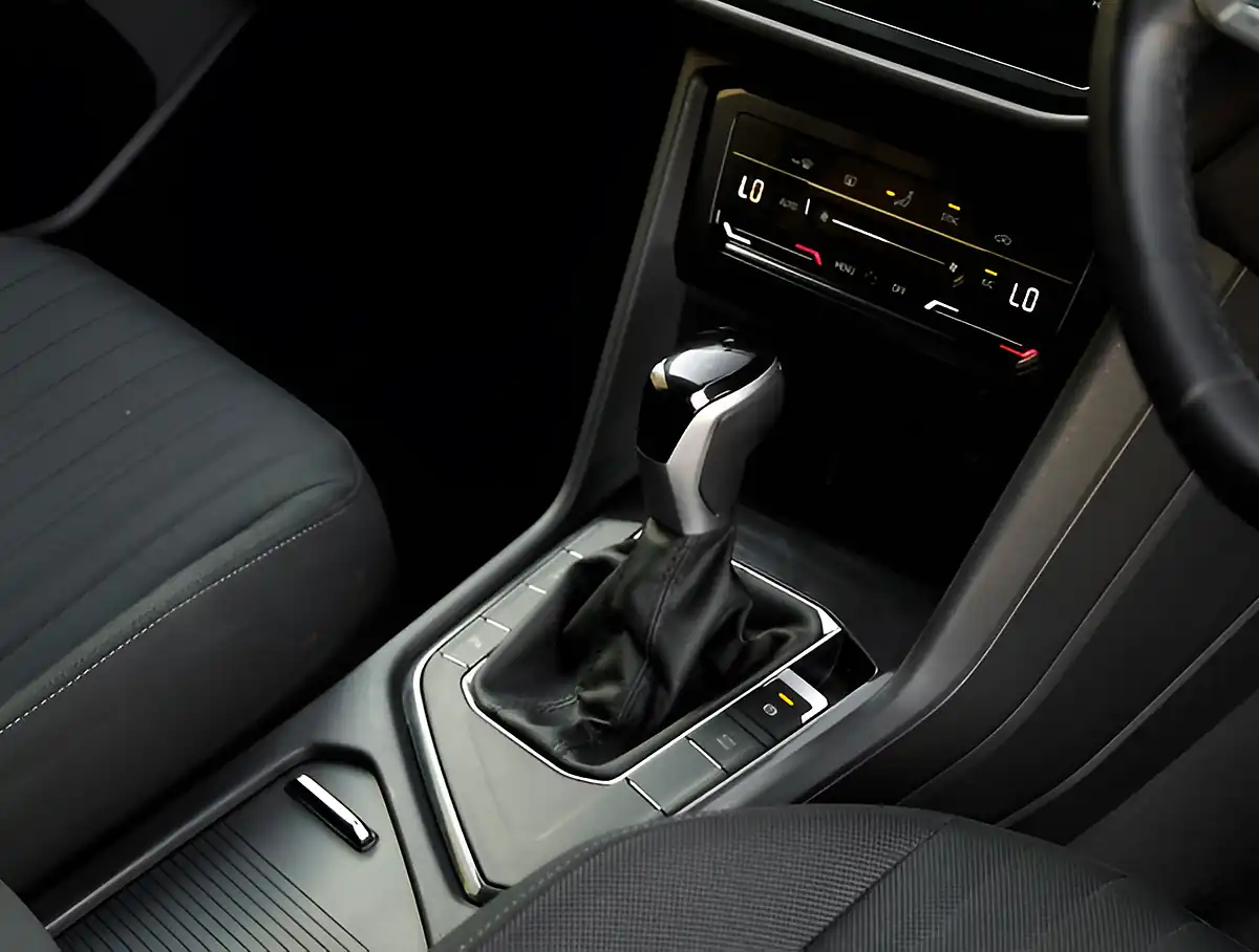 Used 2026 Volkswagen Tiguan Allspace Life Silver - Interior and Exterior details 18