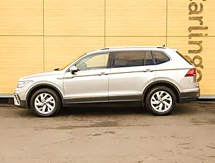 Used 2026 Volkswagen Tiguan Allspace Life Silver - Interior and Exterior details 8