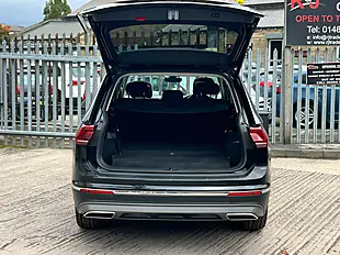 Used 2026 Volkswagen Tiguan Allspace Sel Black - Interior and Exterior details 11