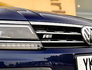 Used 2026 Volkswagen Tiguan R Line Blue - Interior and Exterior details 10