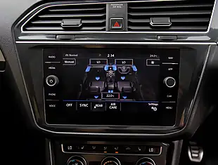 Used 2026 Volkswagen Tiguan R Line Blue - Interior and Exterior details 17